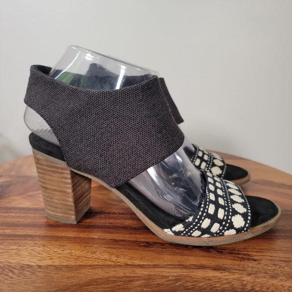 Toms Majorca Cut Out Sandals Size 8 Black Cream Boho Wood Block Heels - Picture 4 of 16